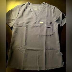 FIGS Catarina - One-Pocket Scrub Top - S / Quiet Navy